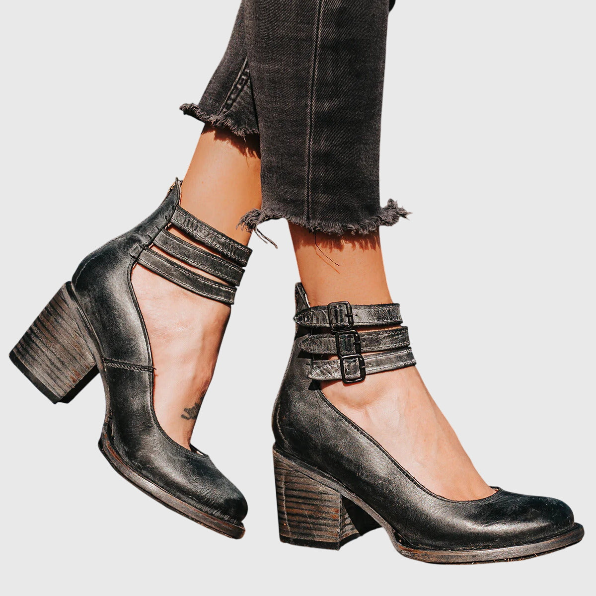 TACONES ALTOS DE CORREA