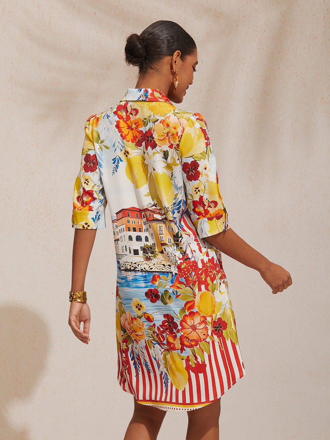 VESTIDO FLORAL ESCENICO DE VACACIONES