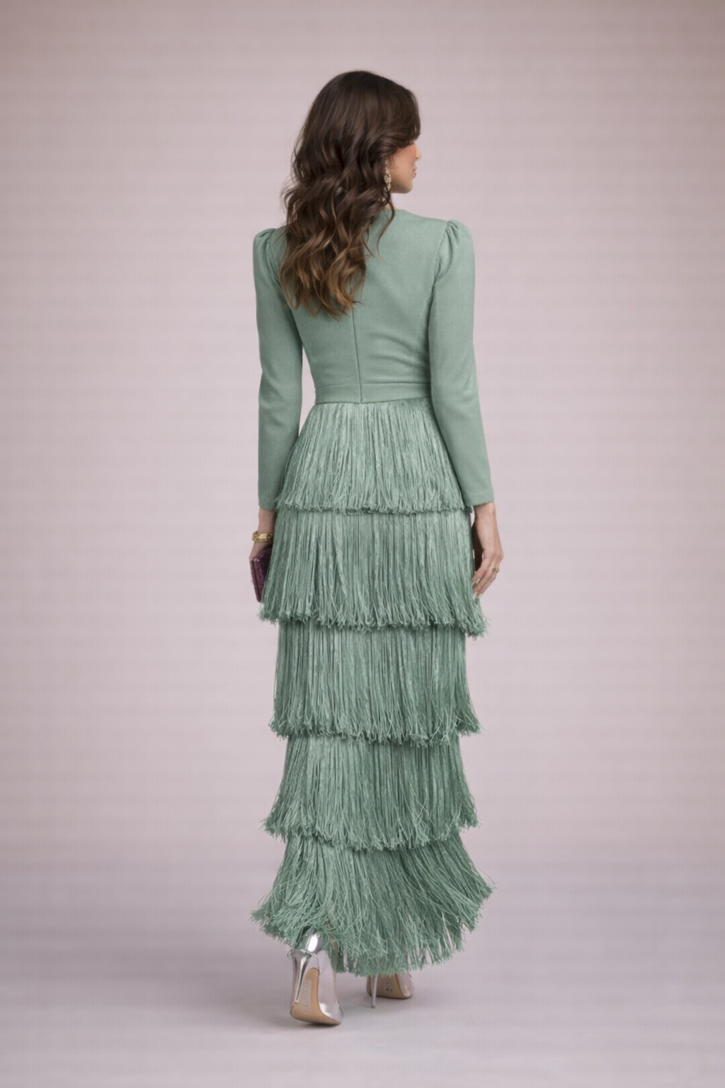 SUCY | VESTIDO ELEGANTE CON MANGAS DE FLECOS